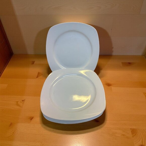 Royal Worcester Neo-Classic White Dinner Plates 10” – Set of 4 – Fine Porcelain - Picture 2 of 4